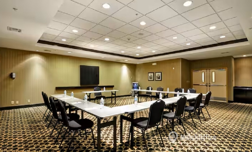  Conference hall in Broken Arrow, West Madison Place 4900 (74012) - 0 | MatchOffice