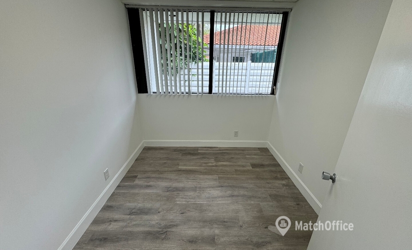 Office Northlake Boulevard 4360 33410 Palm Beach Gardens, FL