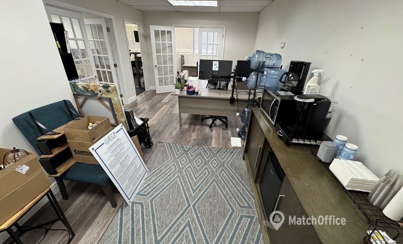 Office Northlake Boulevard 4362 33410 Palm Beach Gardens, FL