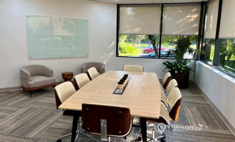 5382 m² Business park in Newport Beach, CA, Campus Drive 4930 (92660) - 1 | MatchOffice.com