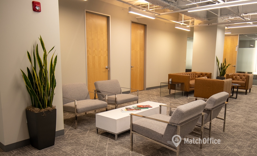 Office North Dearborn Street 33 60602 Chicago, IL