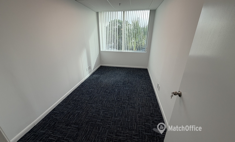 Office North Military Trail 8895 33410 Palm Beach Gardens, FL