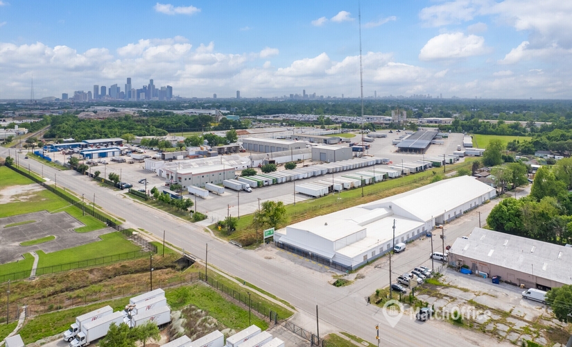 Office Jensen Drive 5025 77026 Houston, TX