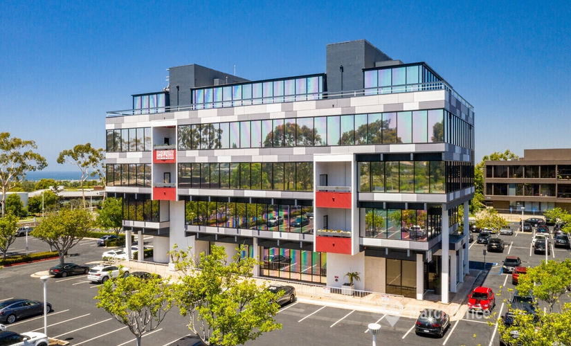 275 m² Shared office in Newport Beach, CA, 260 Newport Center Drive (92660) - 0 | MatchOffice