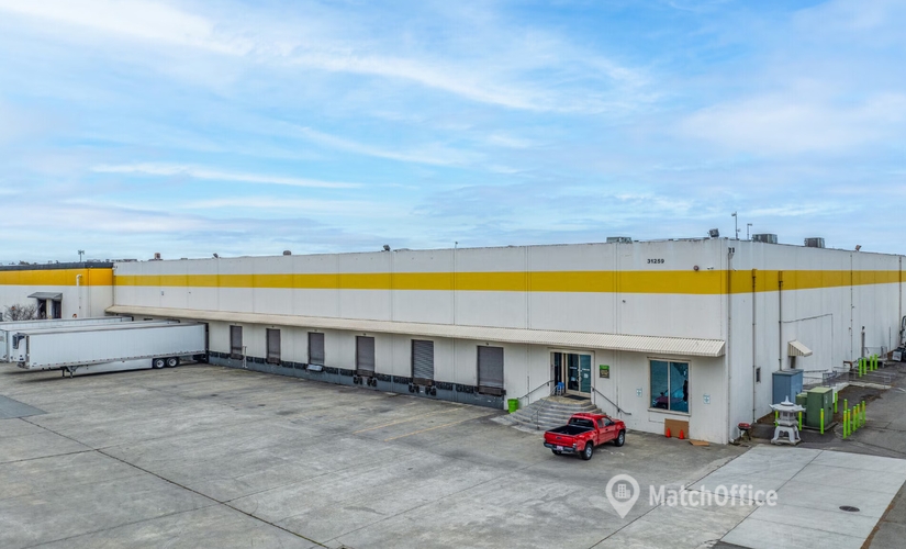 40600 m² Warehouse storage up for rent in San Francisco, CA, Wiegman Road 31259 (94544) - 2 | MatchOffice.com