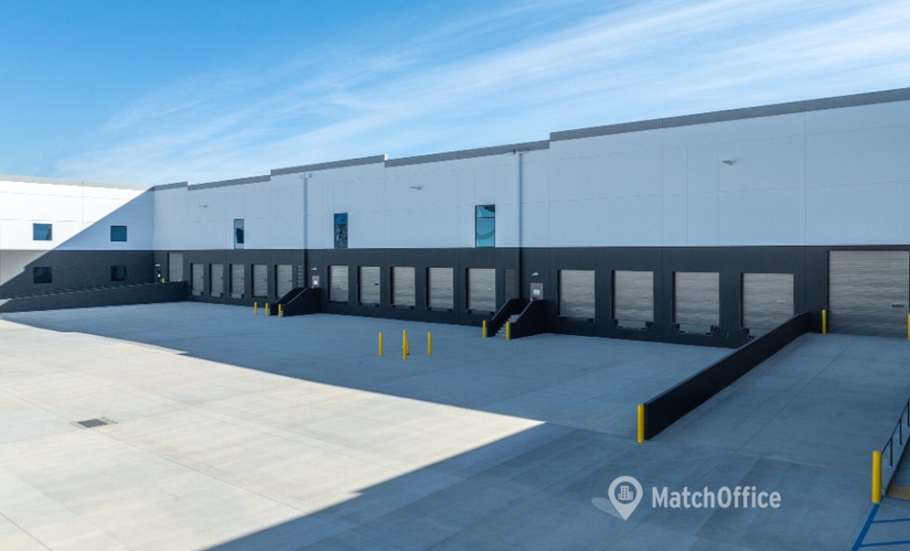 96666 m² Warehouse space up for rent in Fontana, CA, Banana Avenue 11179 (92337) - 0 | MatchOffice