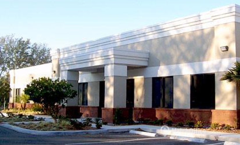 250 m² Business park in Tampa, FL, 8270 Woodland Center Boulevard (33614) - 0 | MatchOffice