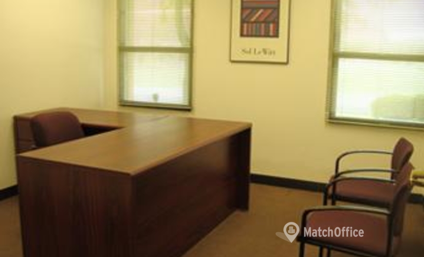 5000 m² Business park place available to rent in Aurora, IL, 1444 N. Farnsworth Avenue (60505) - 2 | MatchOffice