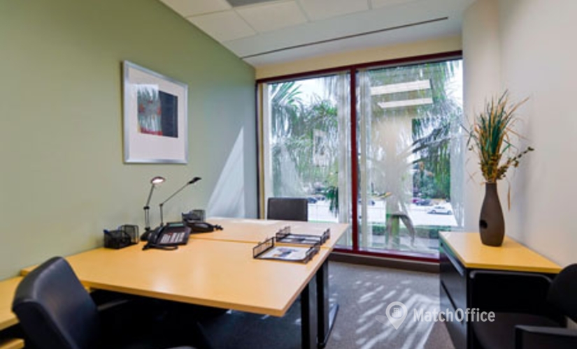 250 m² Business center building available to rent in Boca Raton, FL, 2255 Glades Road (33431) - 2 | MatchOffice.com