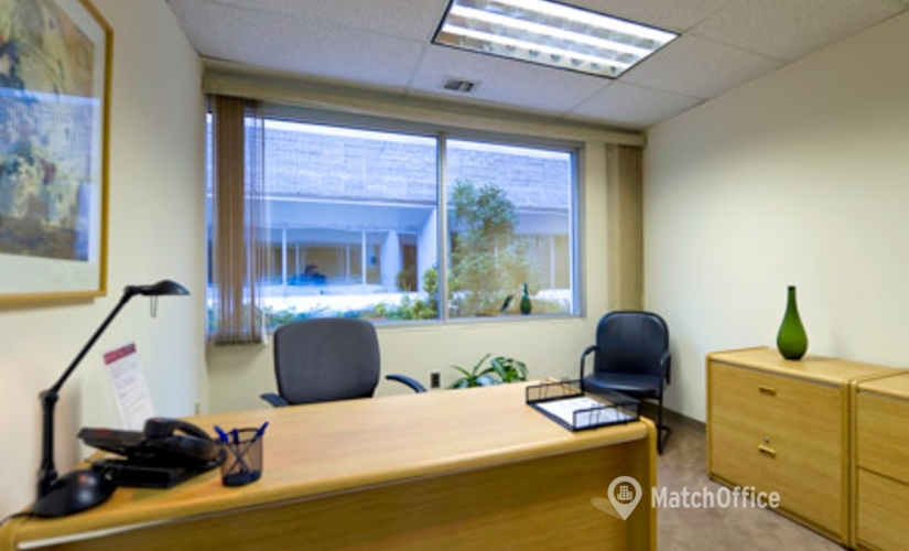 250 m² Business center property for rent in Bohemia, NY, 80 Orville Drive (11716) - 1 | MatchOffice