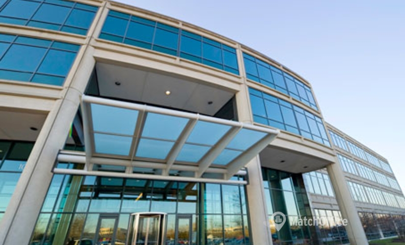 250 m² Serviced office property available to rent in Lake Forest, IL, 100 S. Saunders Road (60045) - 0 | MatchOffice