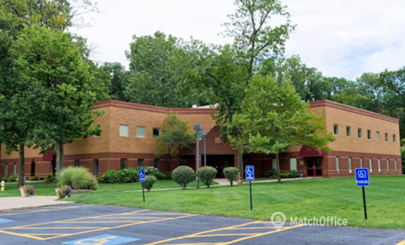 250 m² Business space building up for rent in Maumee, OH, 1690 Woodland Drive (43537) - 1 | MatchOffice.com