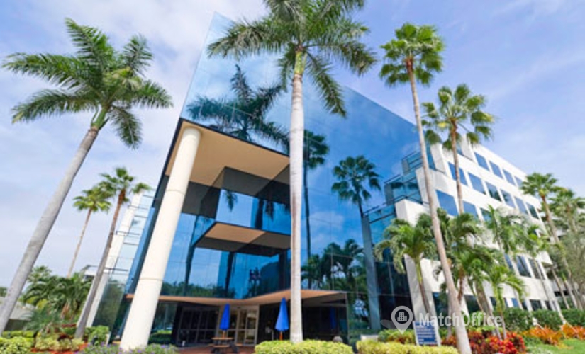 250 m² Business park building up for rent in Miami, FL, Biscayne Blvd. (20801) - 1 | MatchOffice.com