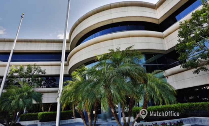 250 m² Business center in Woodland Hills, CA, 21900 Burbank Blvd (91367) - 0 | MatchOffice