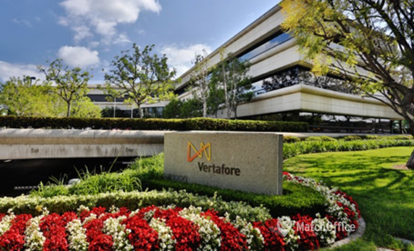 250 m² Business space in Woodland Hills, CA, 21900 Burbank Blvd (91367) - 1 | MatchOffice