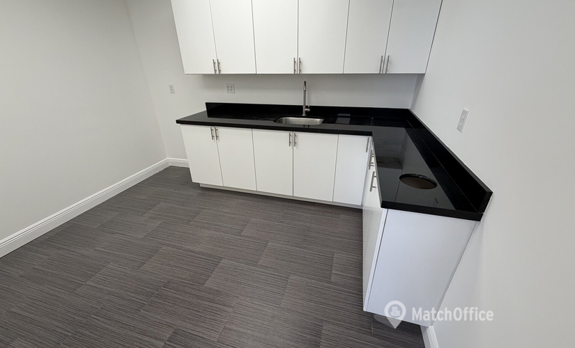 Office 10th Avenue North 2328 33461 Lake Worth Beach