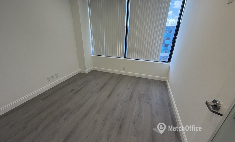 Office 10th Avenue North 2328 33461 Lake Worth Beach