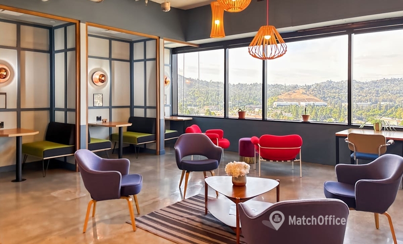 10 m² Coworking space  in Burbank, CA, 3900 W Alameda (91505) - 4 | MatchOffice.com
