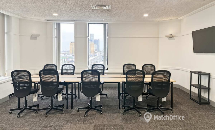 10 m² Shared workspace  in Detroit, MI, 2751 E Jefferson Ave (48207) - 2 | MatchOffice.com
