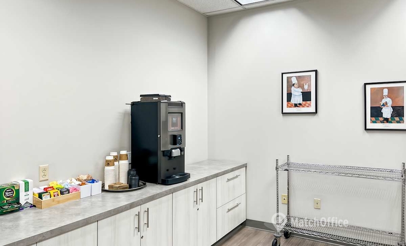 10 m² Business space in Pittsburgh, PA, 2403 Sidney Street (15203) - 1 | MatchOffice