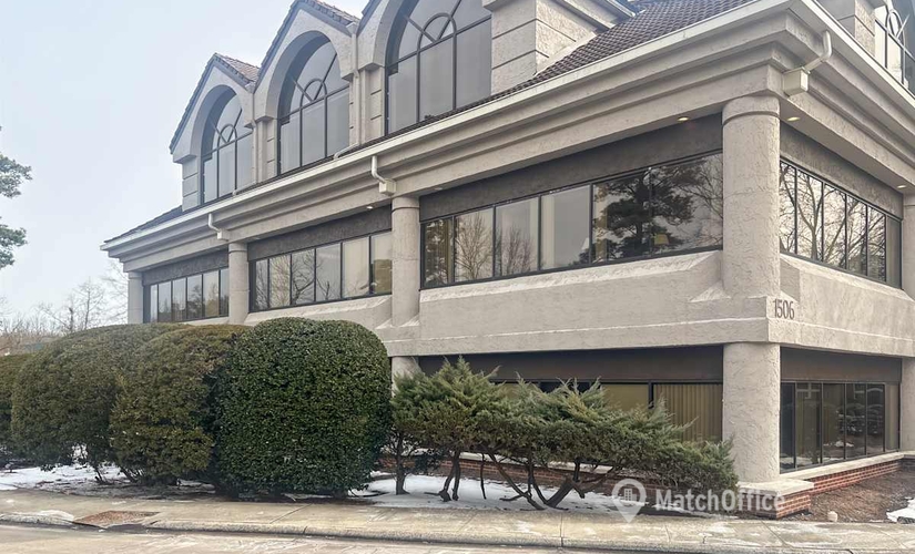 10 m² Coworking space in Chapel Hill, NC, 1506 E Franklin St (27514) - 1 | MatchOffice.com