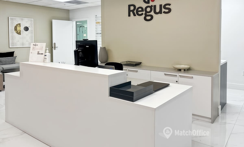 10 m² Shared workspace  in Miami, FL, 2001 NW 107th Ave (33172) - 1 | MatchOffice.com