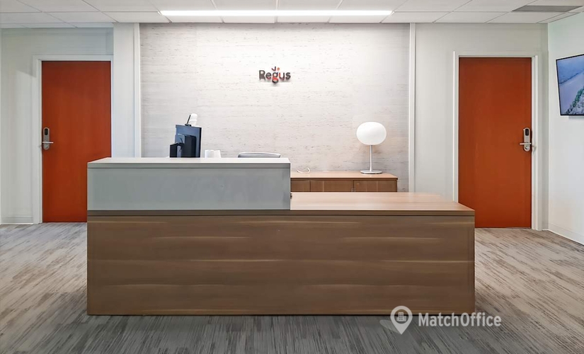 10 m² Shared workspace in Glendale, WI, 555 W. Brown Deer Road (53217) - 1 | MatchOffice