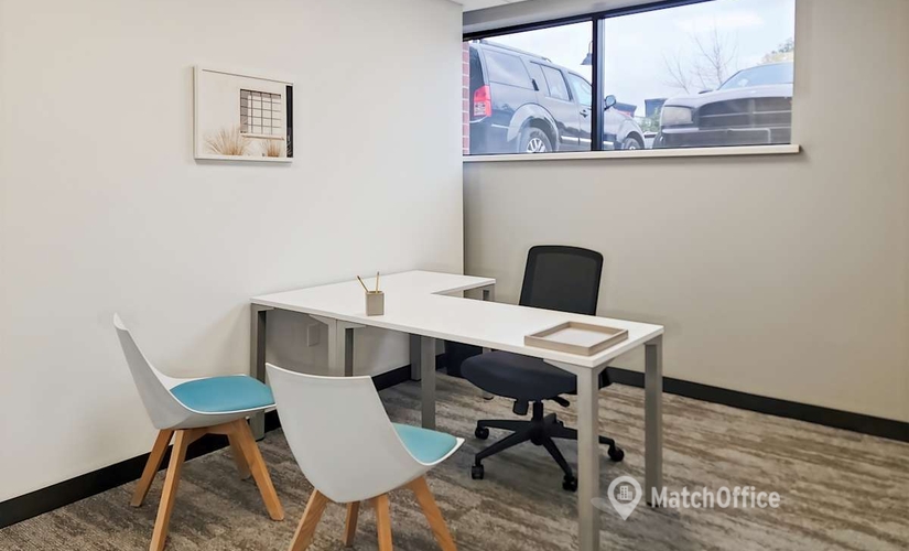 10 m² Business center in Milwaukee, WI, 4848 S 76th St (53220) - 3 | MatchOffice.com