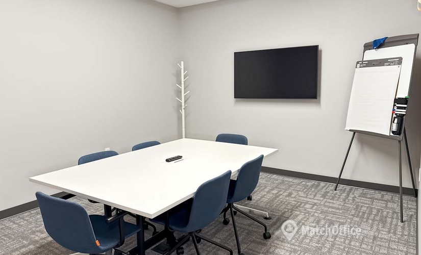 10 m² Business center in Milwaukee, WI, 9000 W. Chester St. (53214) - 2 | MatchOffice.com