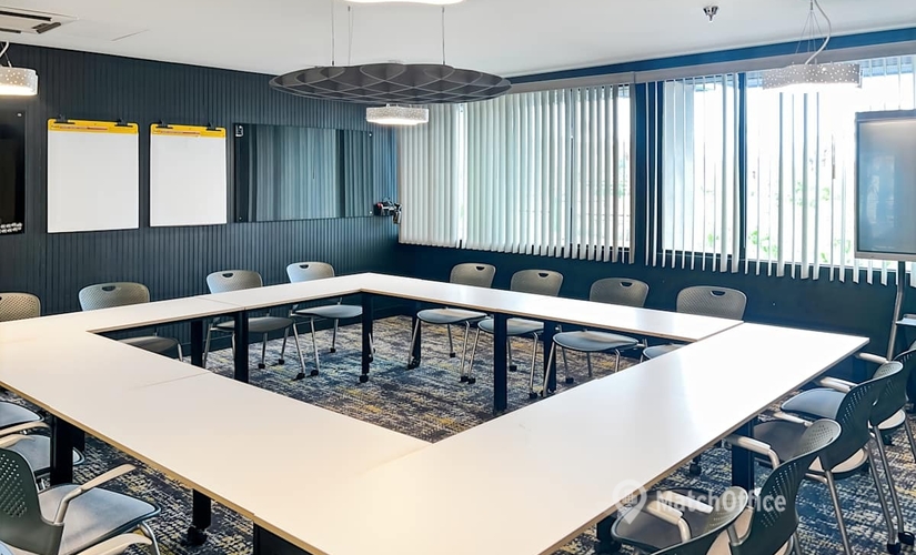 Virtual business address in Palm Springs, 750 N Palm Canyon Dr (92262) - 2 | MatchOffice.com