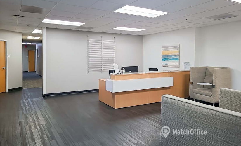 10 m² Coworking  in Carlsbad, CA, 2131 Palomar Airport Rd (92011) - 1 | MatchOffice