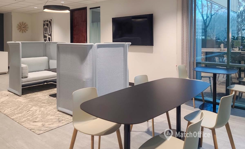 10 m² Shared workspace  in Sacramento, CA, 2180 Harvard St. (95815) - 4 | MatchOffice