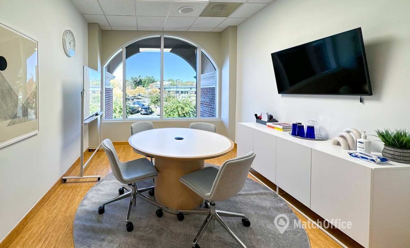 10 m² Coworking space  in Chapel Hill, NC, 50101 Governors Drive (27517) - 4 | MatchOffice