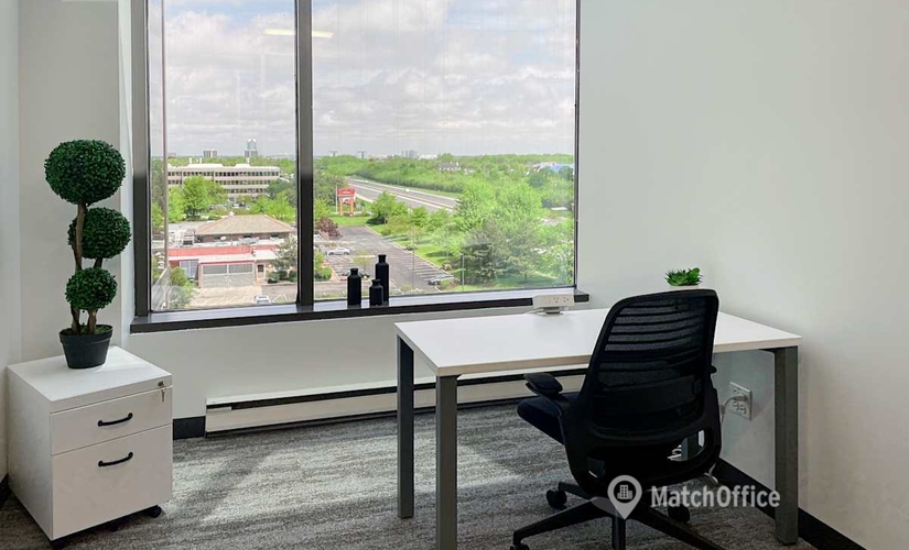 10 m² Shared office  in Oak Brook, IL, 999 Oakmont Plaza Drive (60559) - 4 | MatchOffice.com