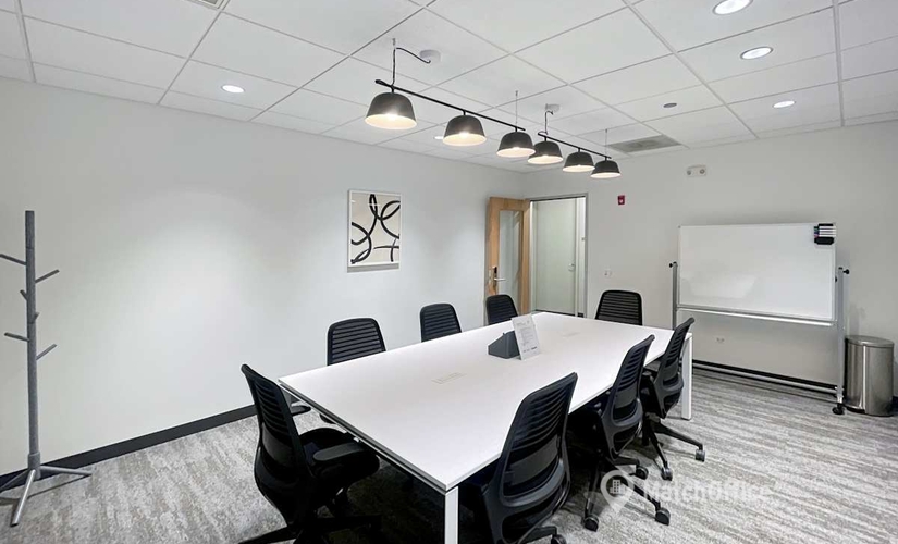 10 m² Business park in Oak Brook, IL, 999 Oakmont Plaza Drive (60559) - 3 | MatchOffice