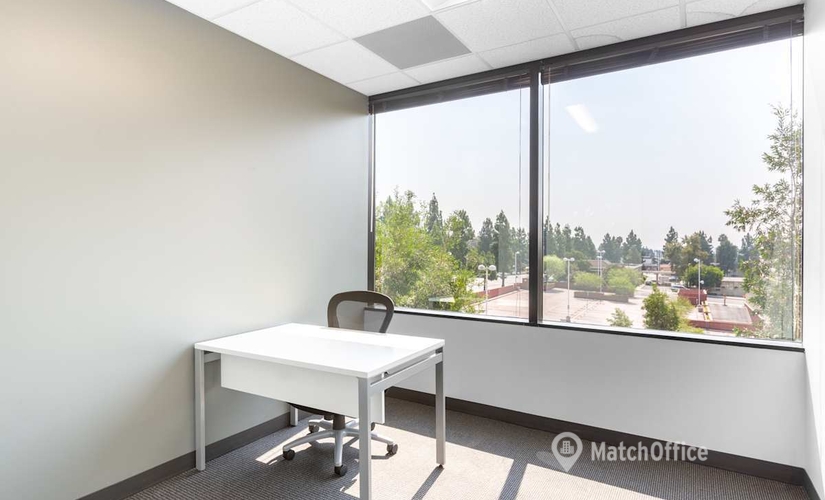 10 m² Coworking space  in Burbank, CA, 303 North Glenoaks Boulevard (91502) - 3 | MatchOffice