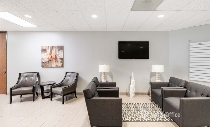 10 m² Shared office in Houston Westside, TX, 11111 Katy Freeway (77079) - 4 | MatchOffice