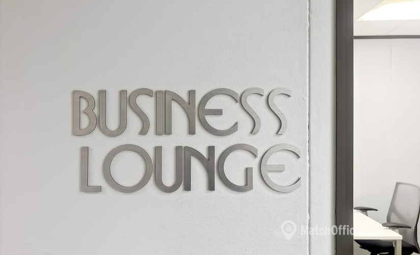 10 m² Business center in Houston Central, TX, 3730 Kirby Drive (77098) - 4 | MatchOffice.com