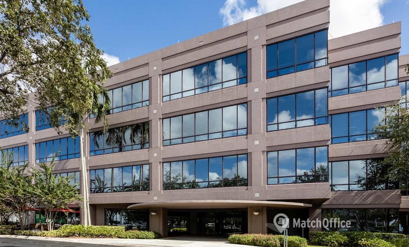 10 m² Business space in Miami Airport, FL, 6303 Waterford District Drive (33126) - 0 | MatchOffice.com