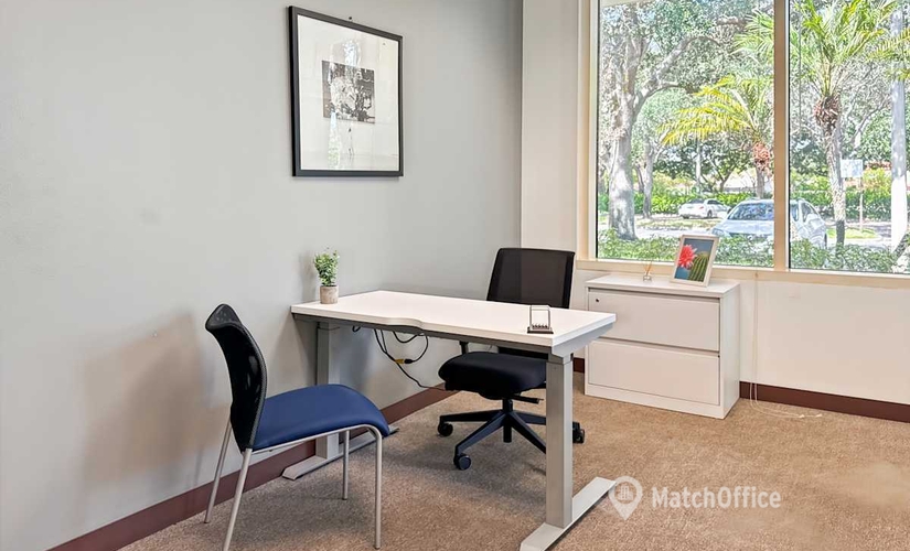 10 m² Coworking space  in Plantation, FL, 950 South Pine Island Road (33324) - 3 | MatchOffice.com