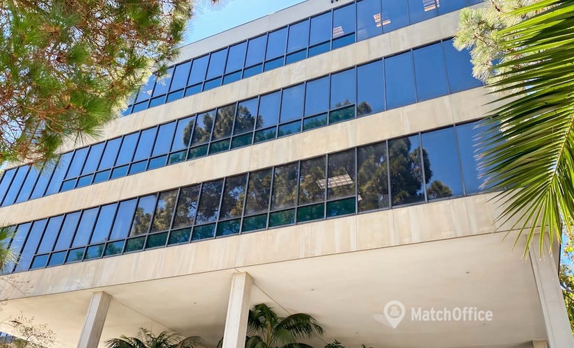 10 m² Coworking in Rolling Hills, CA, 609 Deep Valley Drive Rolling Hills (90274) - 0 | MatchOffice.com