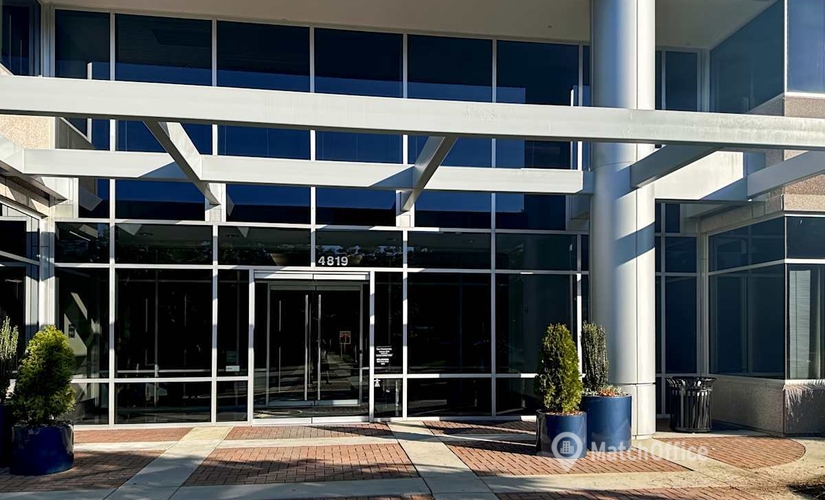 10 m² Business park in Durham, NC, 4819 Emperor Boulevard (27703) - 0 | MatchOffice.com