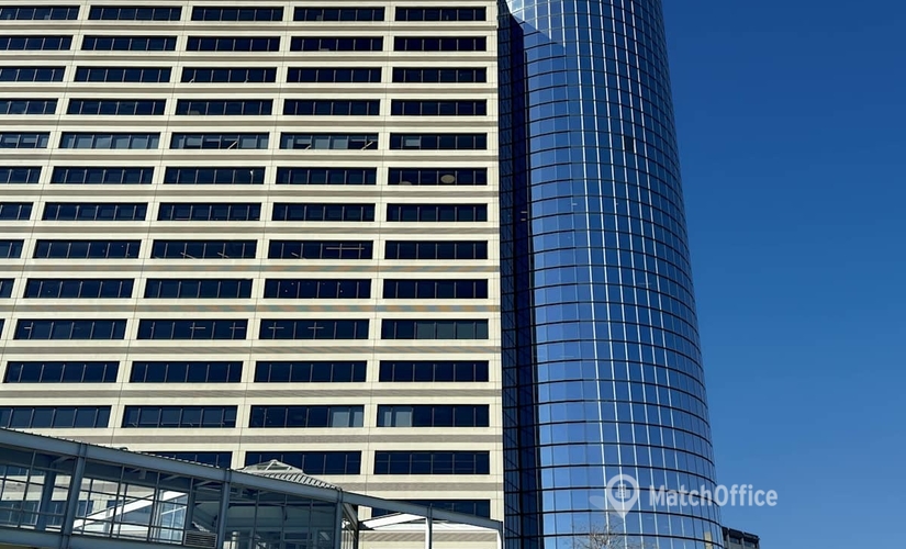 10 m² Business space in Indianapolis, IN, 8888 Keystone Crossing (46240) - 0 | MatchOffice