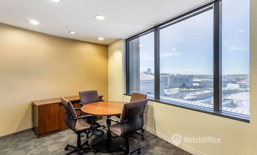 10 m² Shared workspace in Kansas City, KS, 2300 Main Street (64108) - 2 | MatchOffice.com