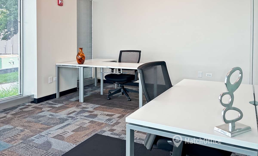 Meeting room in Hoffman Estates, IL, 5400 Prairie Stone Parkway (60192) - 4 | MatchOffice