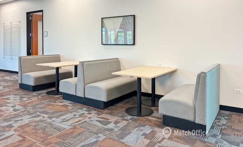  Conference center in Hoffman Estates, IL, 5400 Prairie Stone Parkway (60192) - 5 | MatchOffice