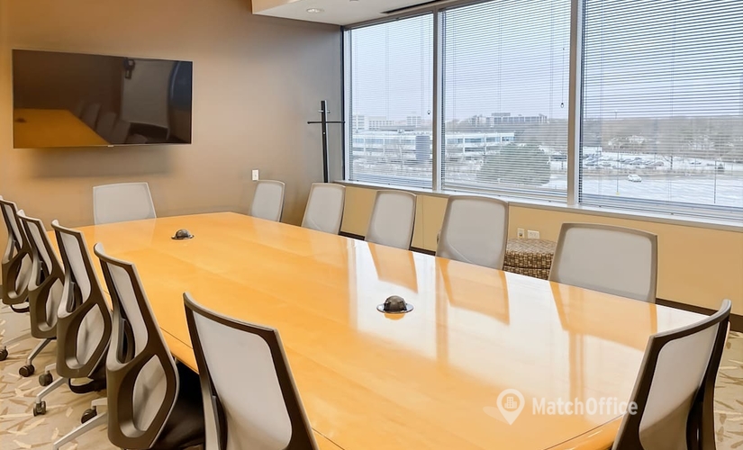 Conference space in Oak Brook, IL, Oak Brook Pointe (60523) - 2 | MatchOffice