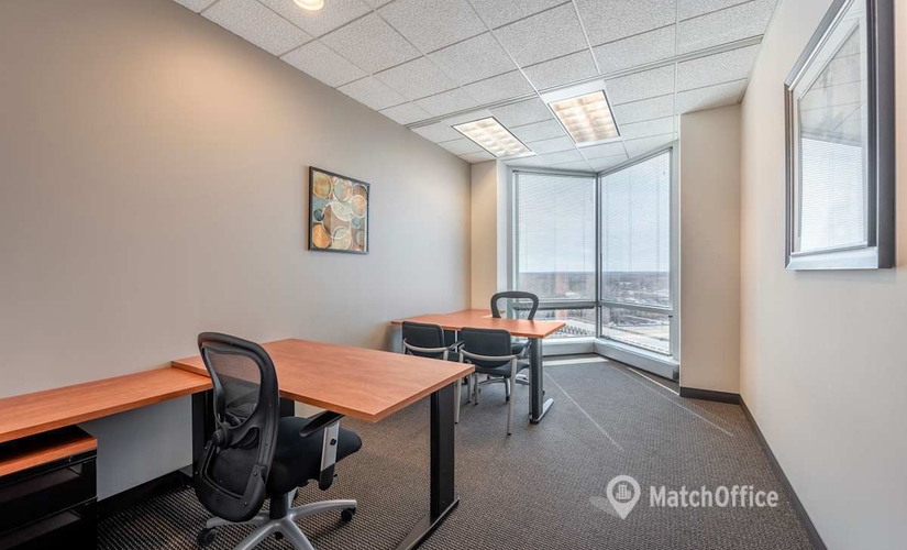 Meeting room in Minnetonka, MN, 601 Carlson Parkway (55305) - 3 | MatchOffice