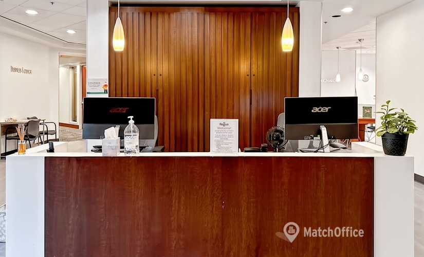  Convention center in Lake Oswego, 5 Centerpointe Drive (97035) - 1 | MatchOffice.com