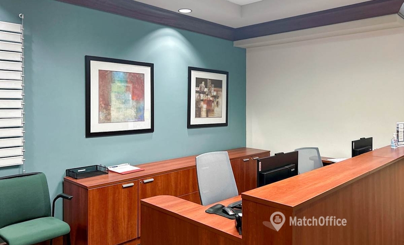 Conference room in Charlotte, NC, 5960 Fairview Road (28210) - 1 | MatchOffice.com